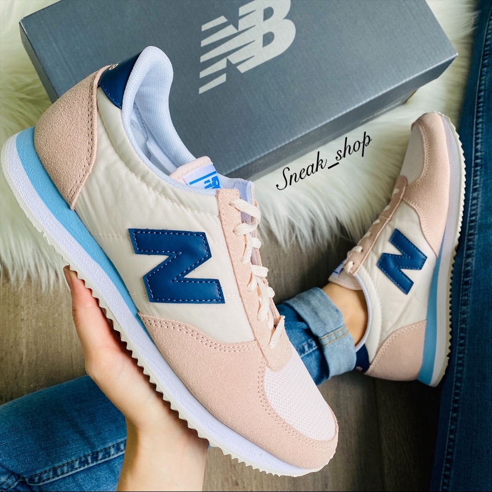 NWT New Balance 220 Women’s Shoes - Picture 2 of 11